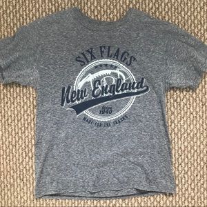 Grey- blue colored six flags tee